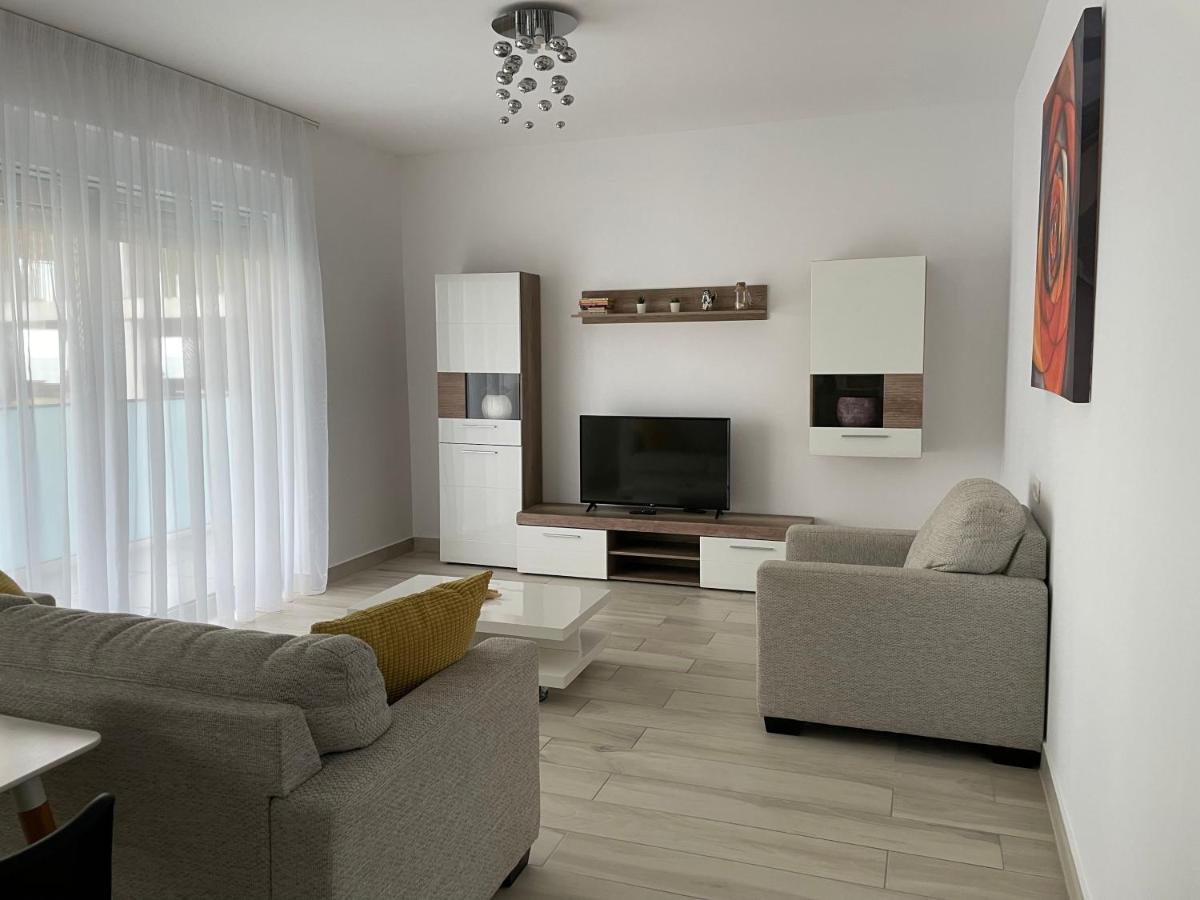 Vela Luxury Sea View Apartments - Marina Surf Năvodari Exteriör bild