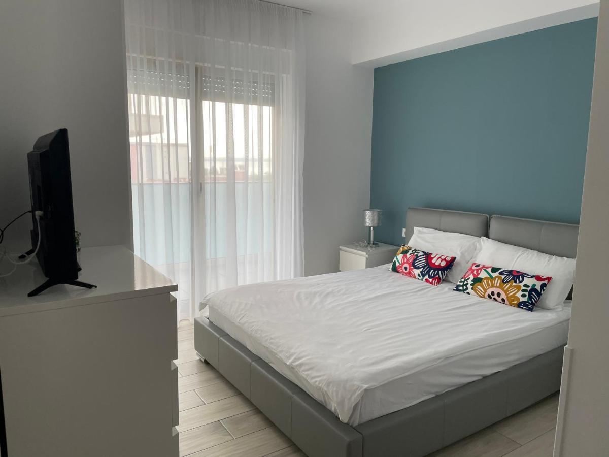 Vela Luxury Sea View Apartments - Marina Surf Năvodari Exteriör bild