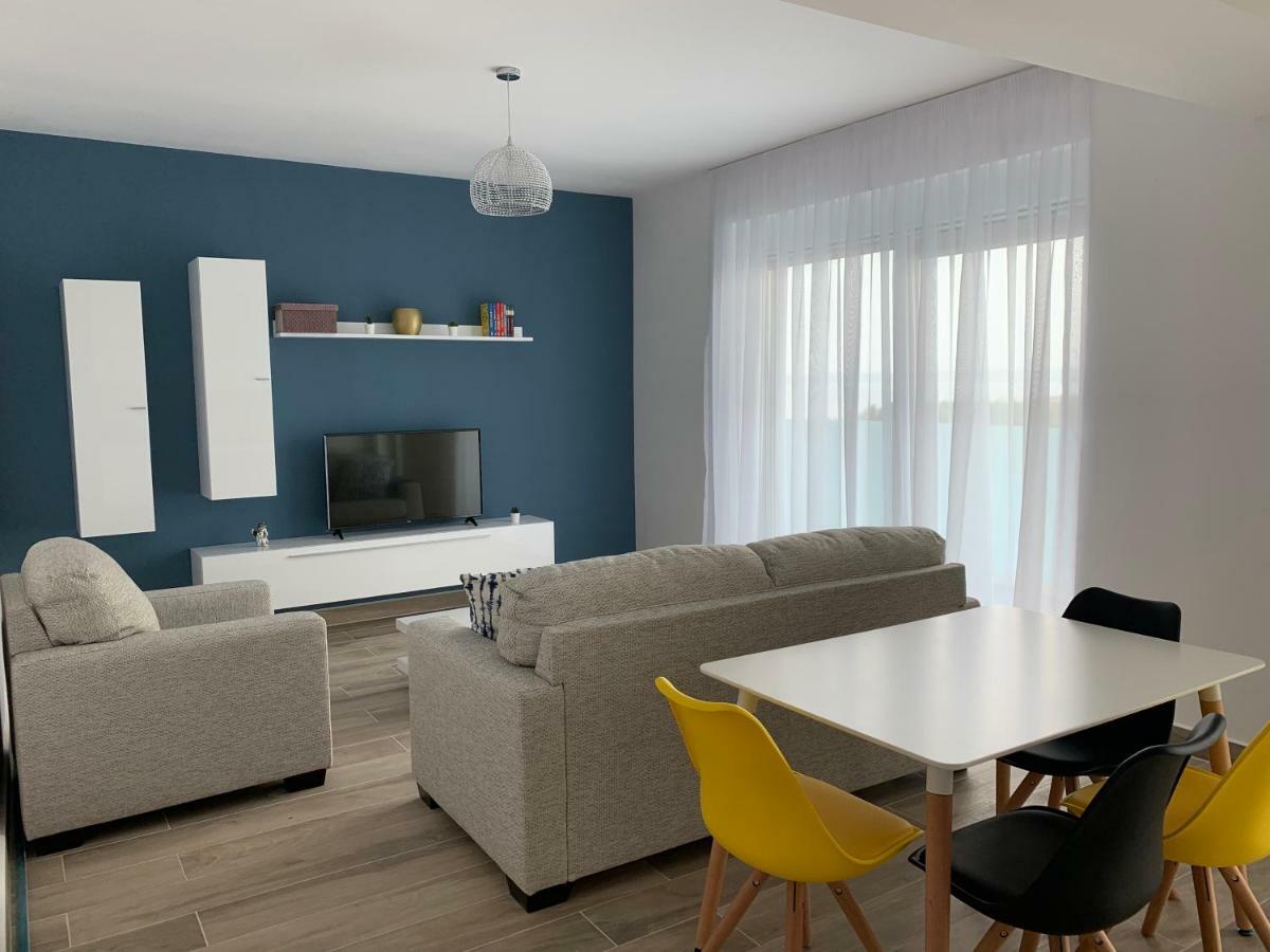Vela Luxury Sea View Apartments - Marina Surf Năvodari Exteriör bild