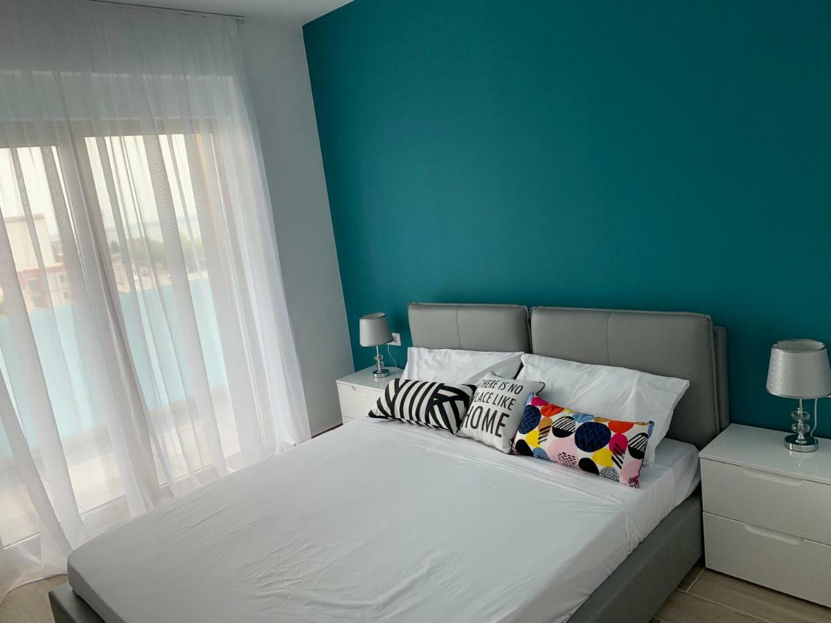 Vela Luxury Sea View Apartments - Marina Surf Năvodari Exteriör bild