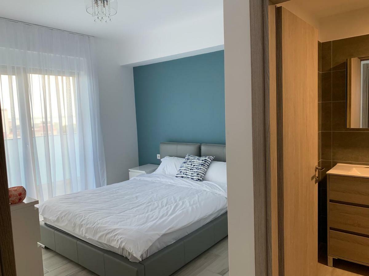 Vela Luxury Sea View Apartments - Marina Surf Năvodari Exteriör bild
