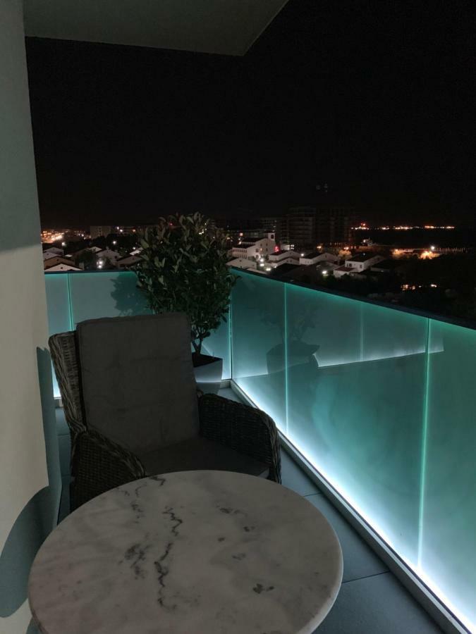 Vela Luxury Sea View Apartments - Marina Surf Năvodari Exteriör bild